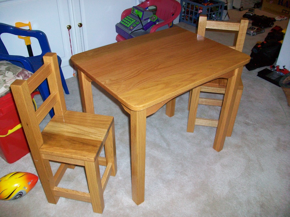 child sized table and chairs